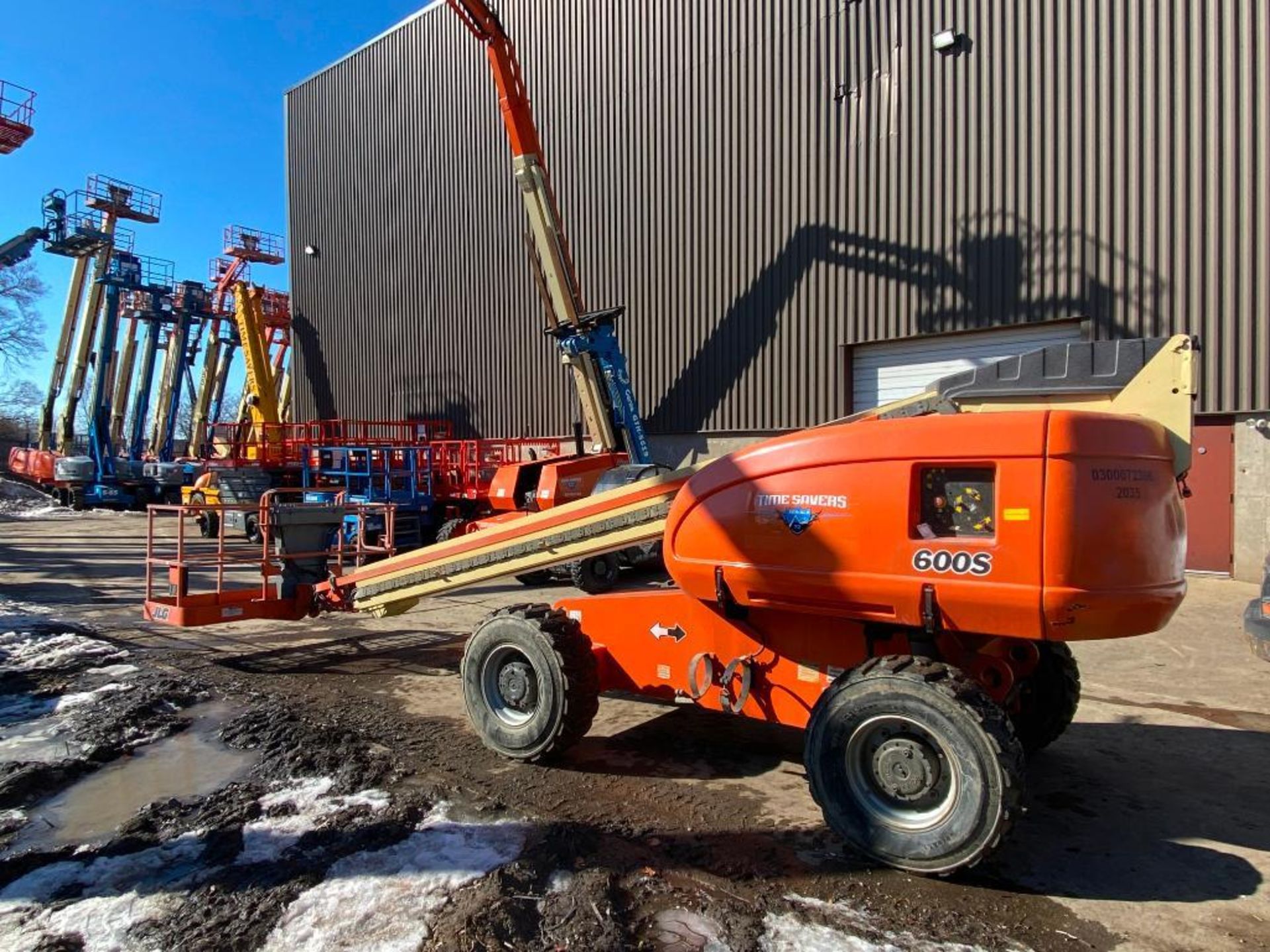 JLG 600S Rough Terrain Boom Lift (S/N 300072396, Year 2003), with 60' Platform Height, 49.47'