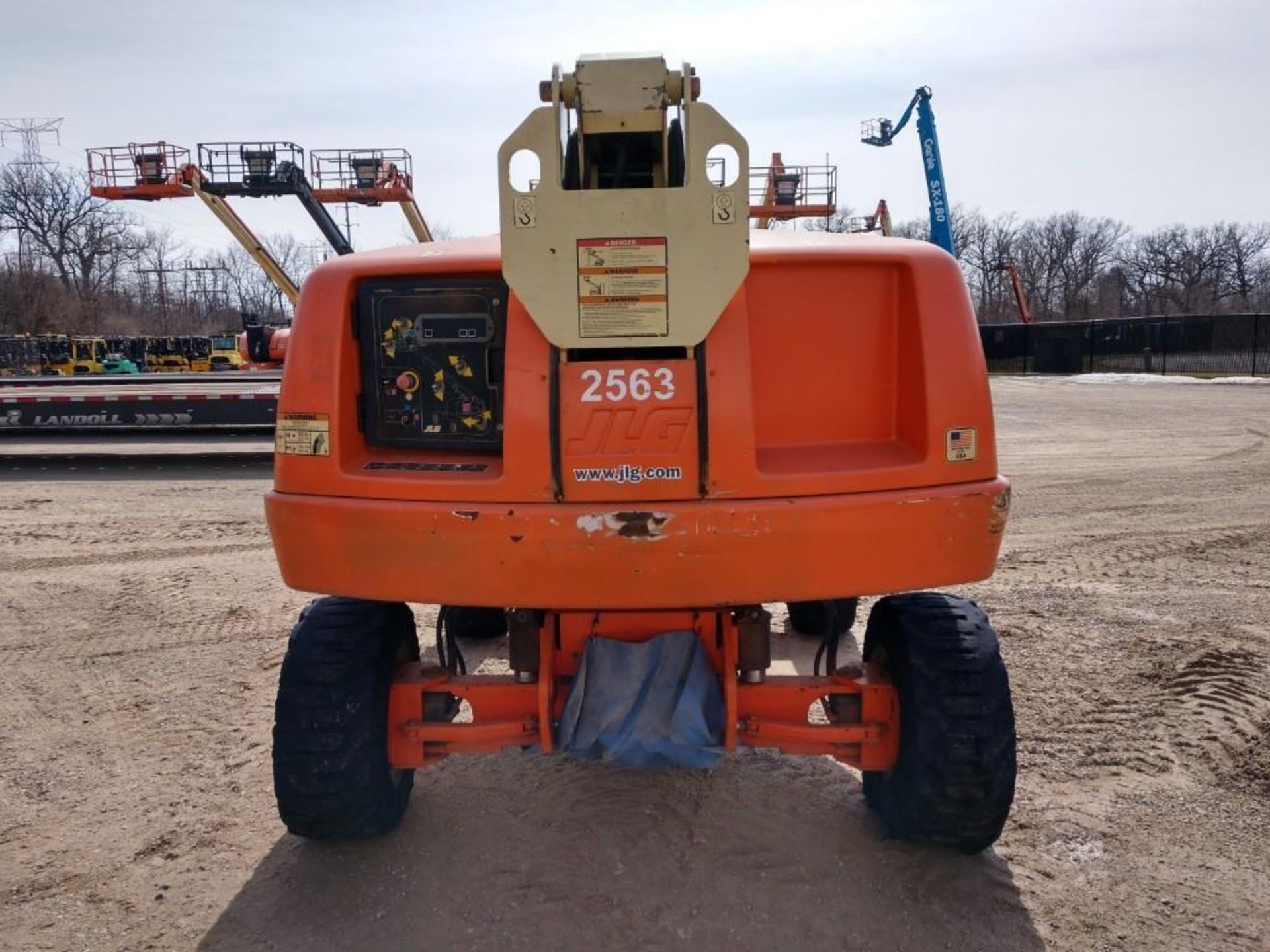 JLG 400S Rough Terrain Articulating Boom Lift (S/N 300137008, Year 2009), with 40' Platform - Image 3 of 6