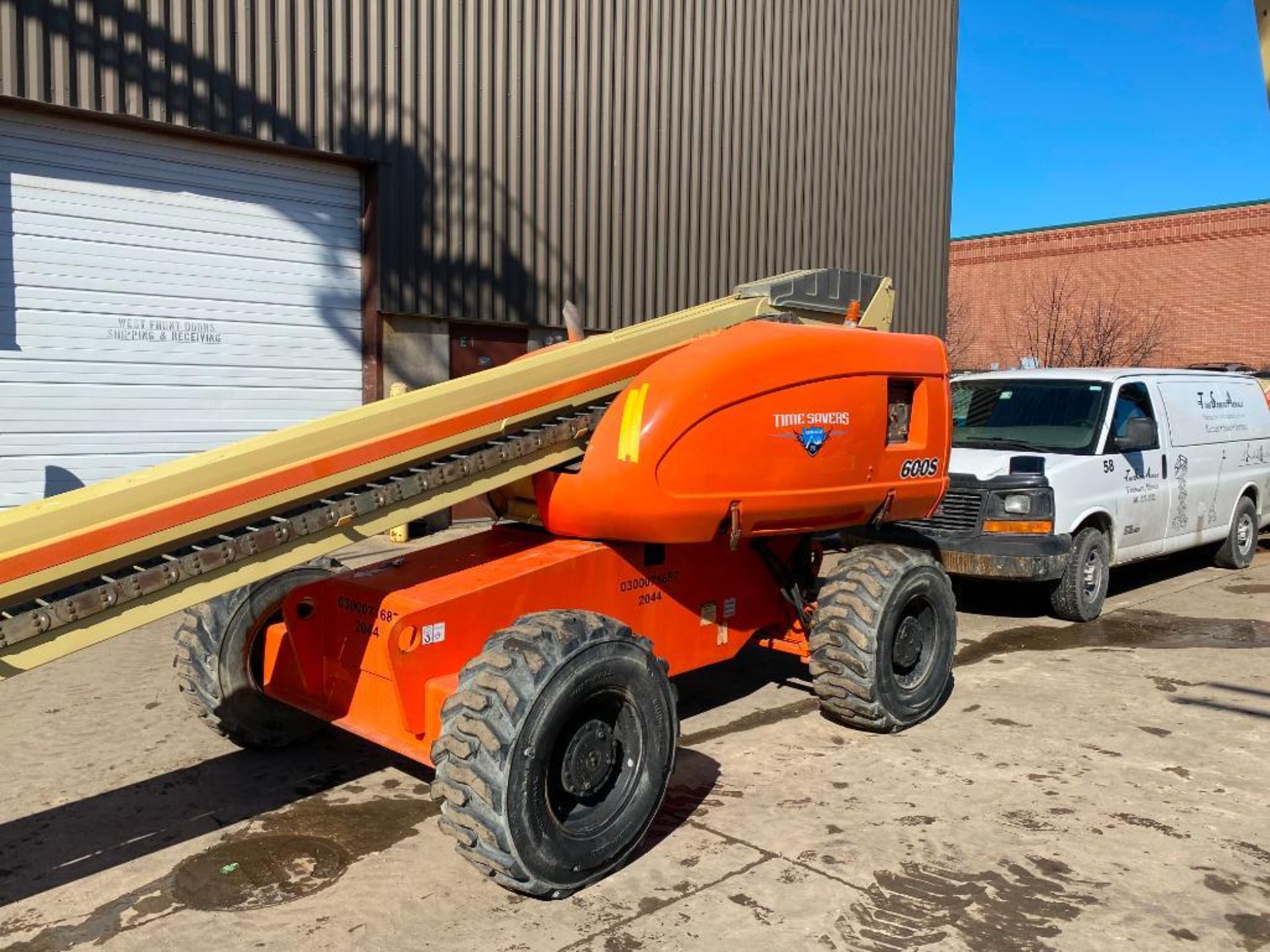 JLG 600S Rough Terrain Boom Lift (S/N 300071687, Year 2003), with 60' Platform Height, 49.47' - Image 2 of 9