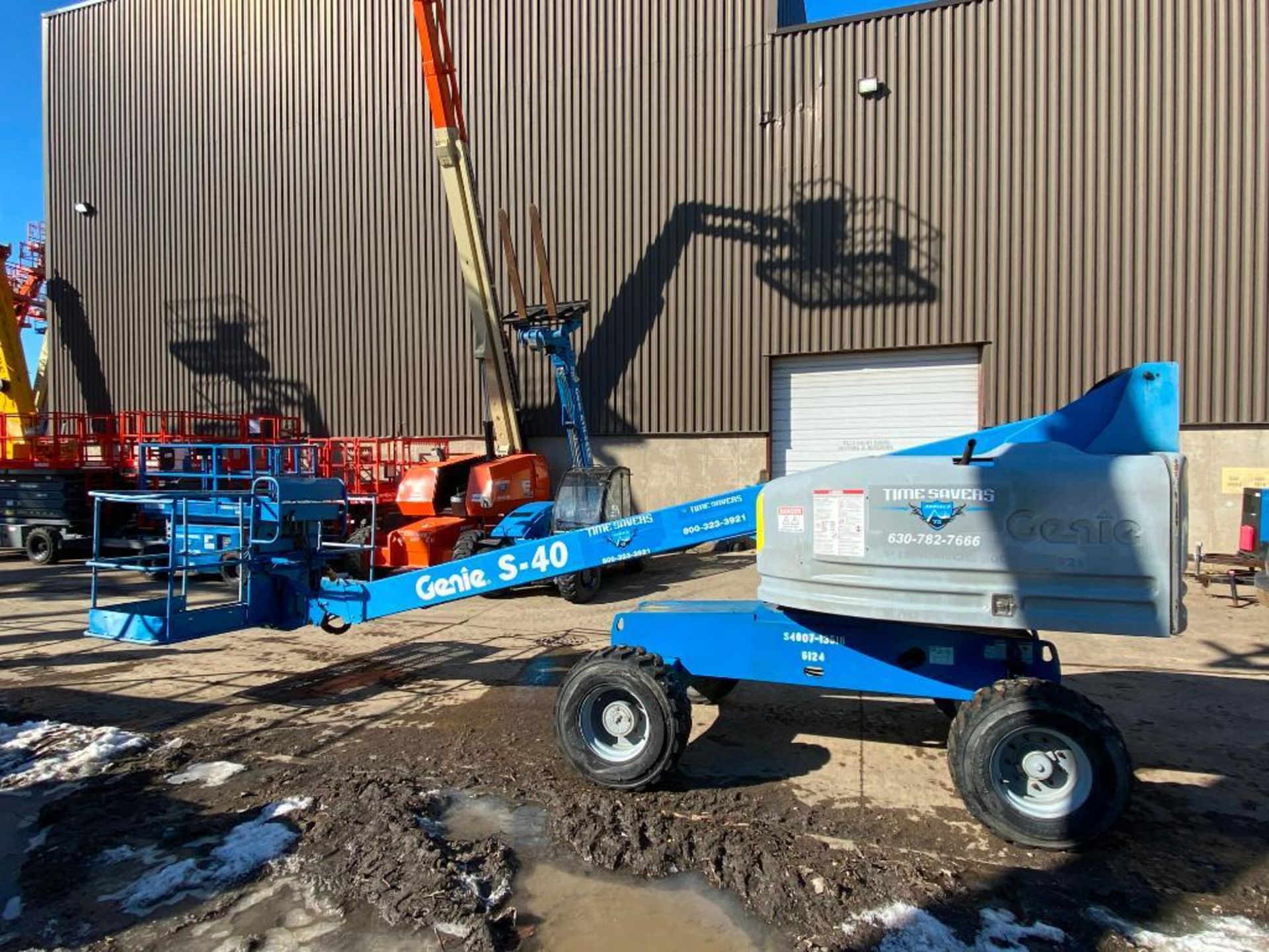 Genie S-40 Rough Terrain Boom Lift (S/N S4007-13518, Year 2007), with 40' Platform Height, 31.8' - Image 4 of 8