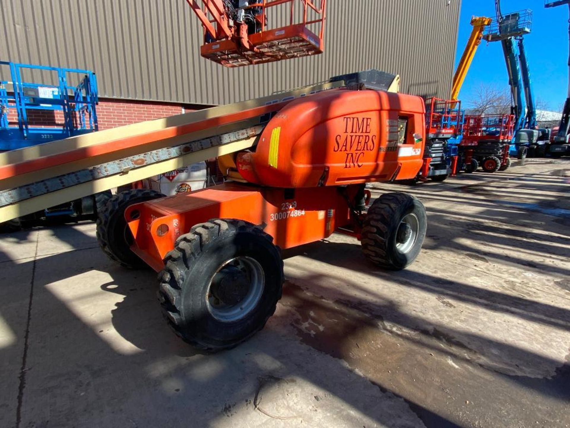 JLG 600S Rough Terrain Boom Lift (S/N 300074864, Year 2004), with 60' Platform Height, 49.47' - Image 2 of 13