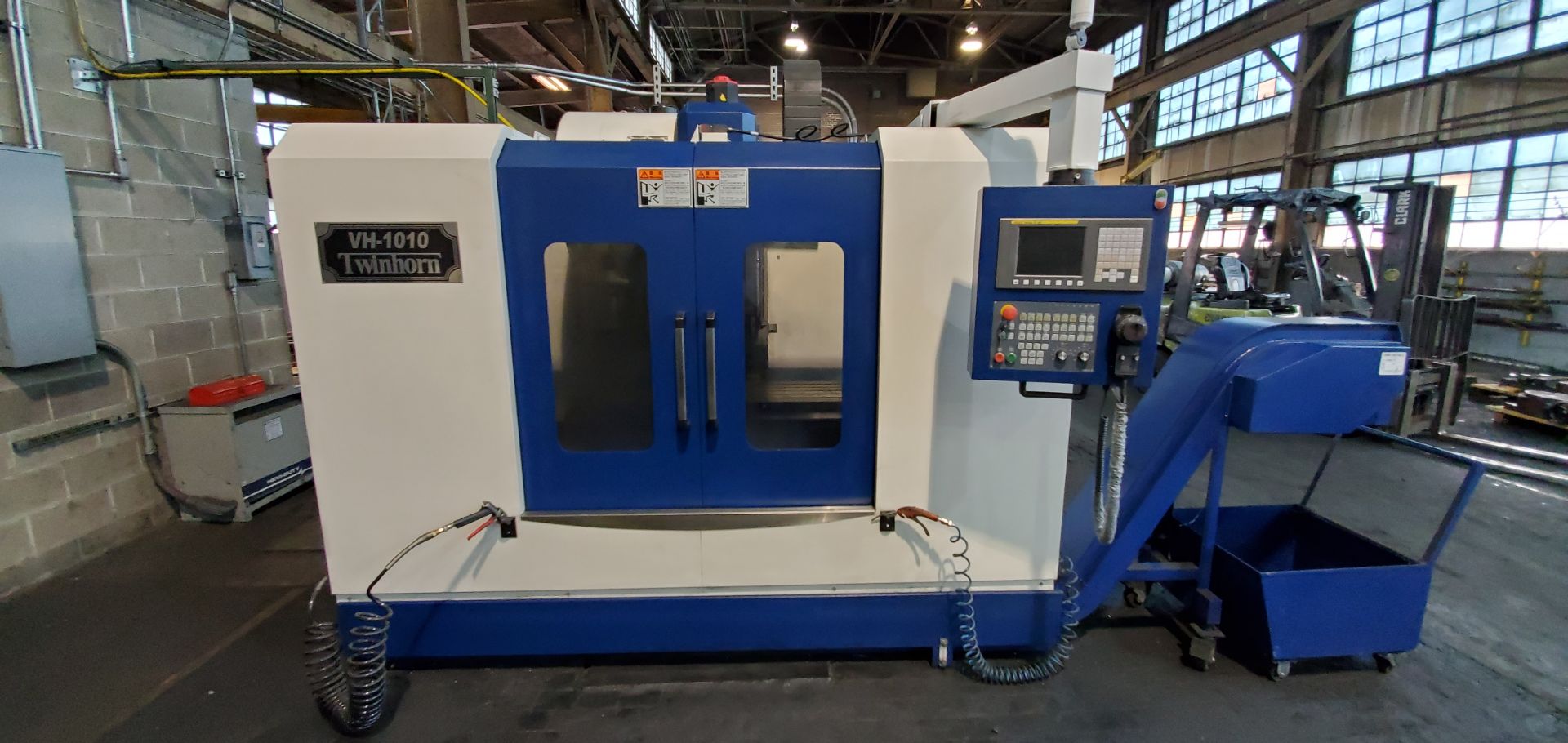 Twinhorn VH-1010 3-Axis CNC Vertical Machining Center (New 2018) - Image 23 of 24