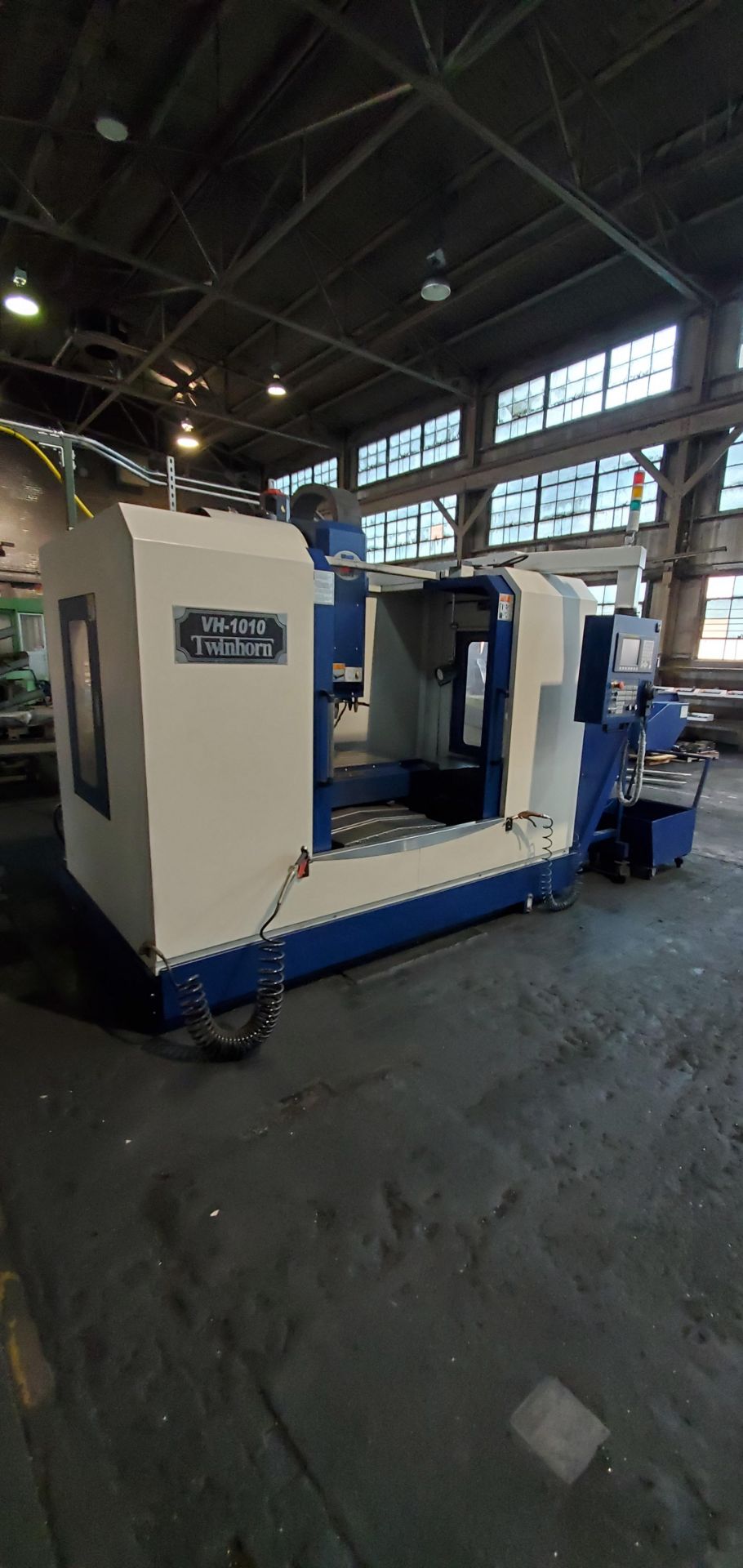 Twinhorn VH-1010 3-Axis CNC Vertical Machining Center (New 2018) - Image 3 of 24