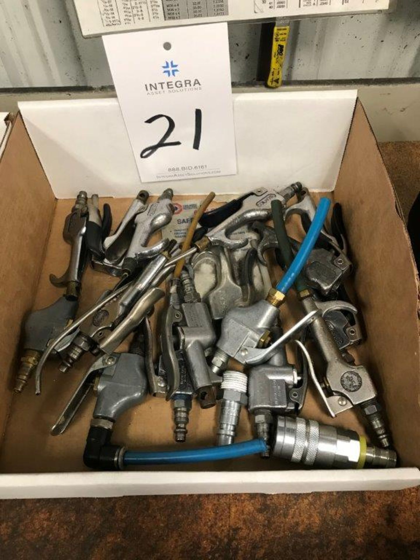 Lot of Air Nozzles