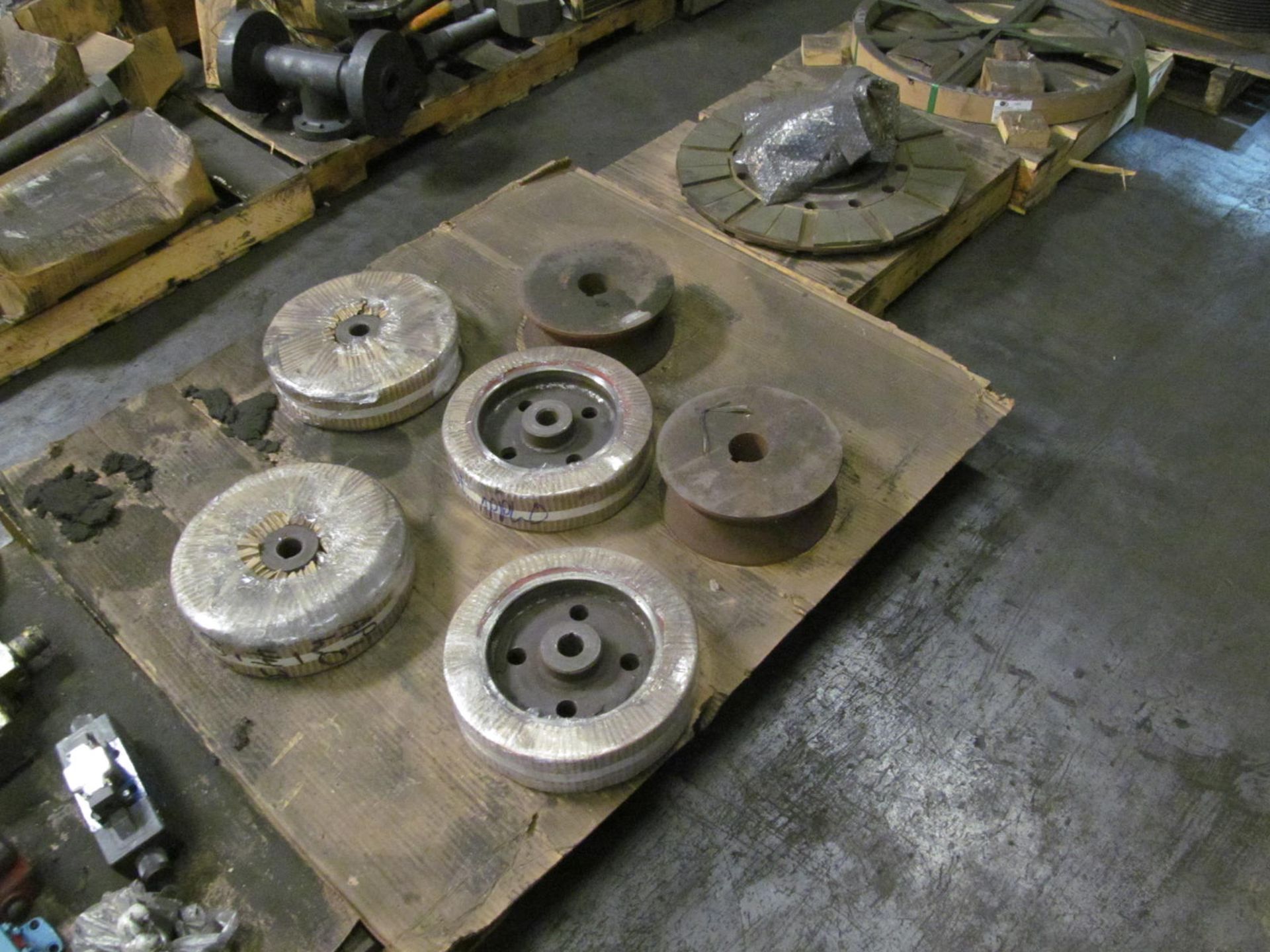 Lot of Assorted Machine Parts - Image 3 of 5