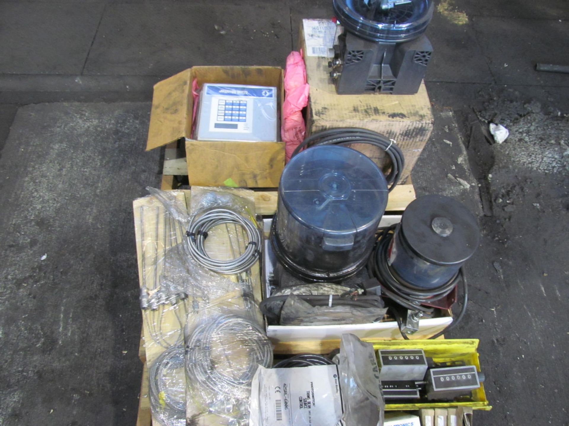 Lot of Assorted Machine Parts - Image 2 of 3