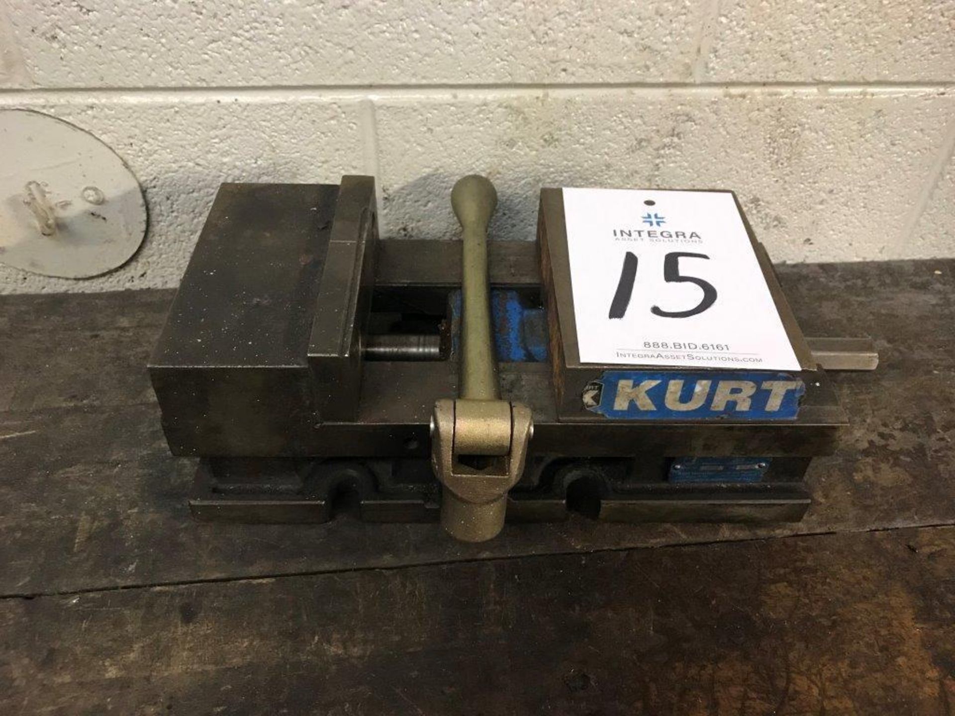 Kurt 3600V 6" Machine Vise (Loc. Parts Room)