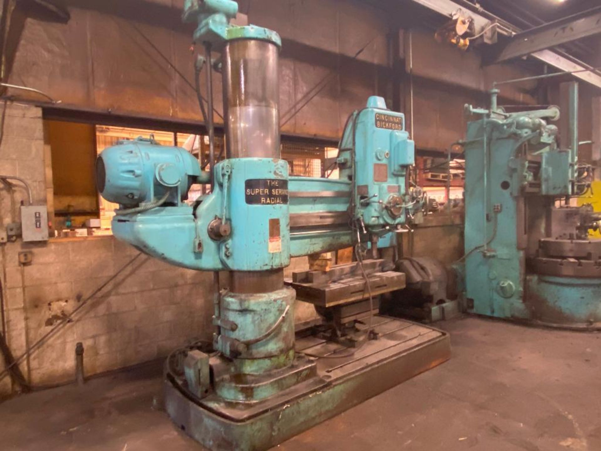 Cincinnati Bickford 6E Super Service 7' x 19" Radial Arm Drill, S/N 6E-245 - Image 2 of 9