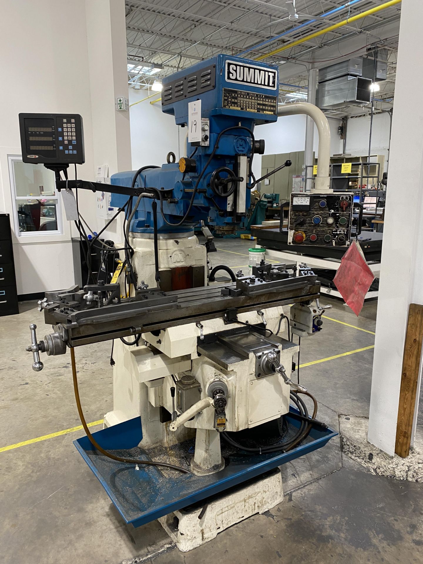 Summit EVS-550 5hp 3-Speed Vertical Milling Machine, S/N 5102