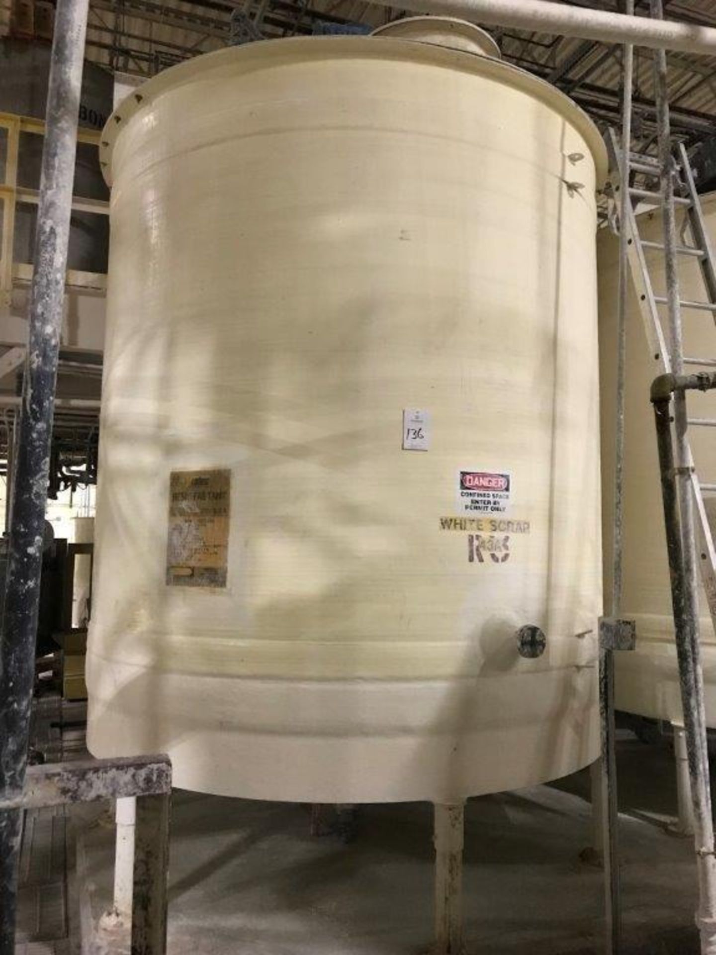 Viatec 3362-Gallon Resin Tank