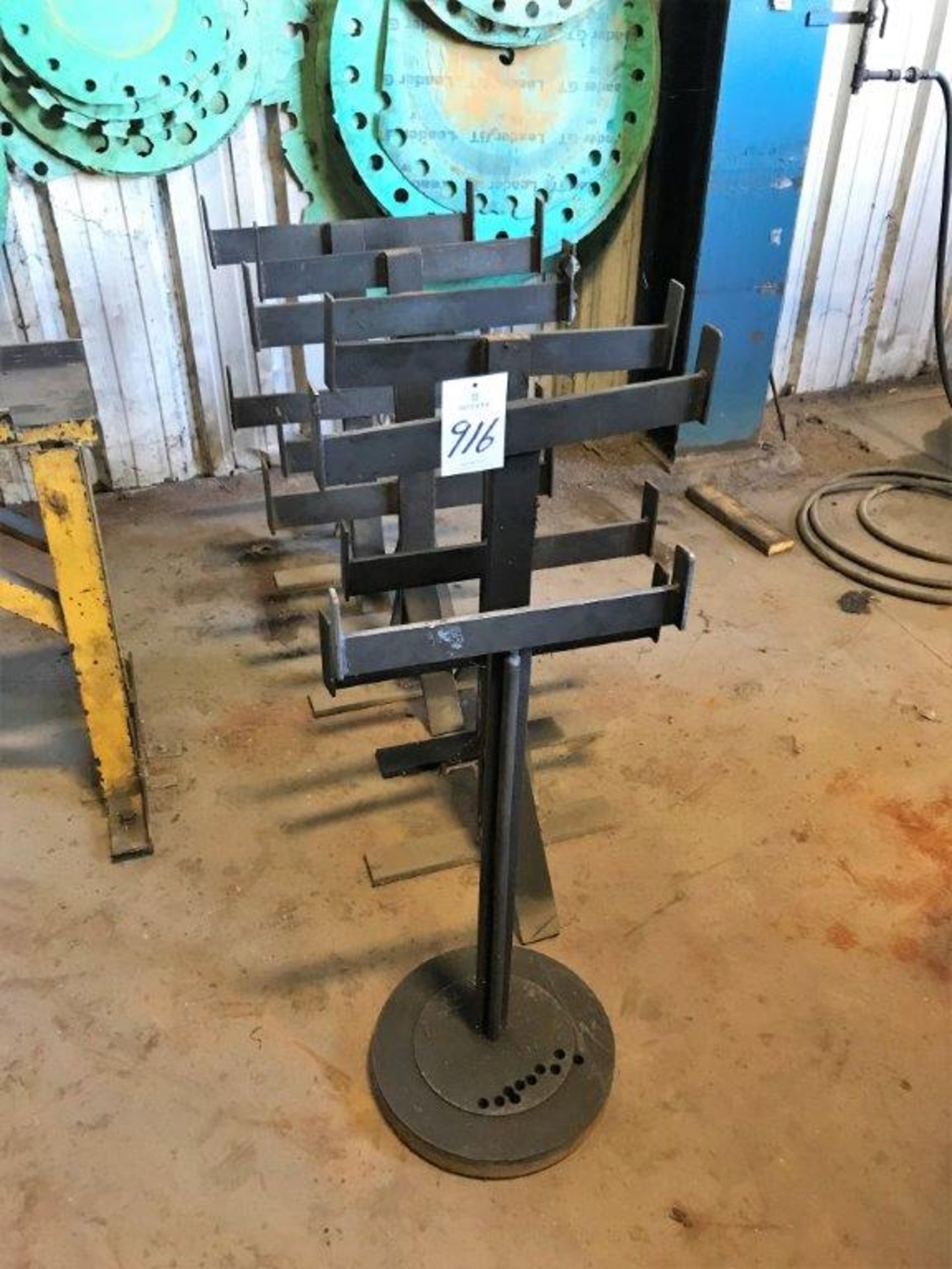 (6) Material Stands