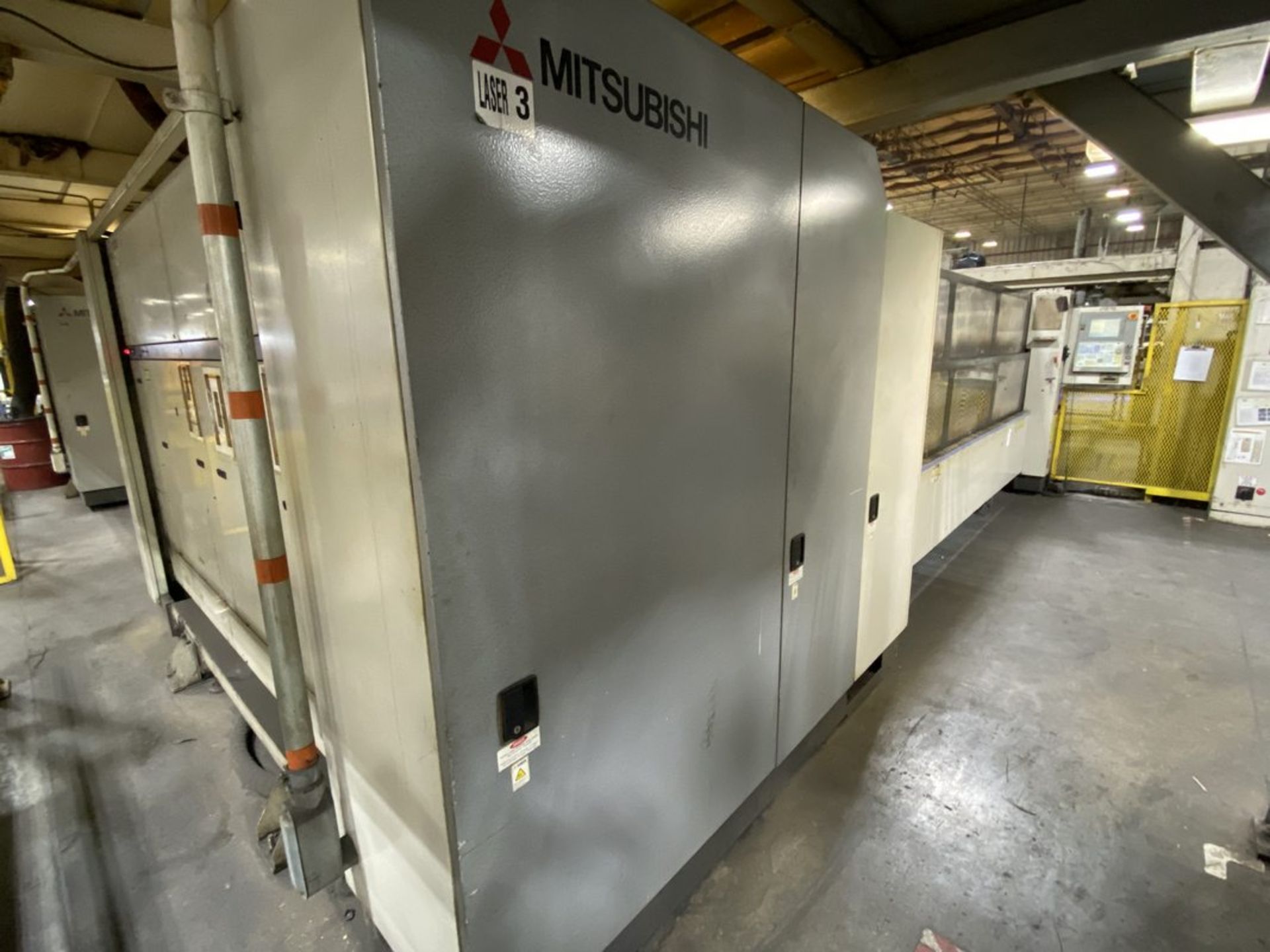 Mitsubishi ML3718LVP(S) 4kW CO2 CNC Laser Cutting System, 2004 - Image 12 of 19