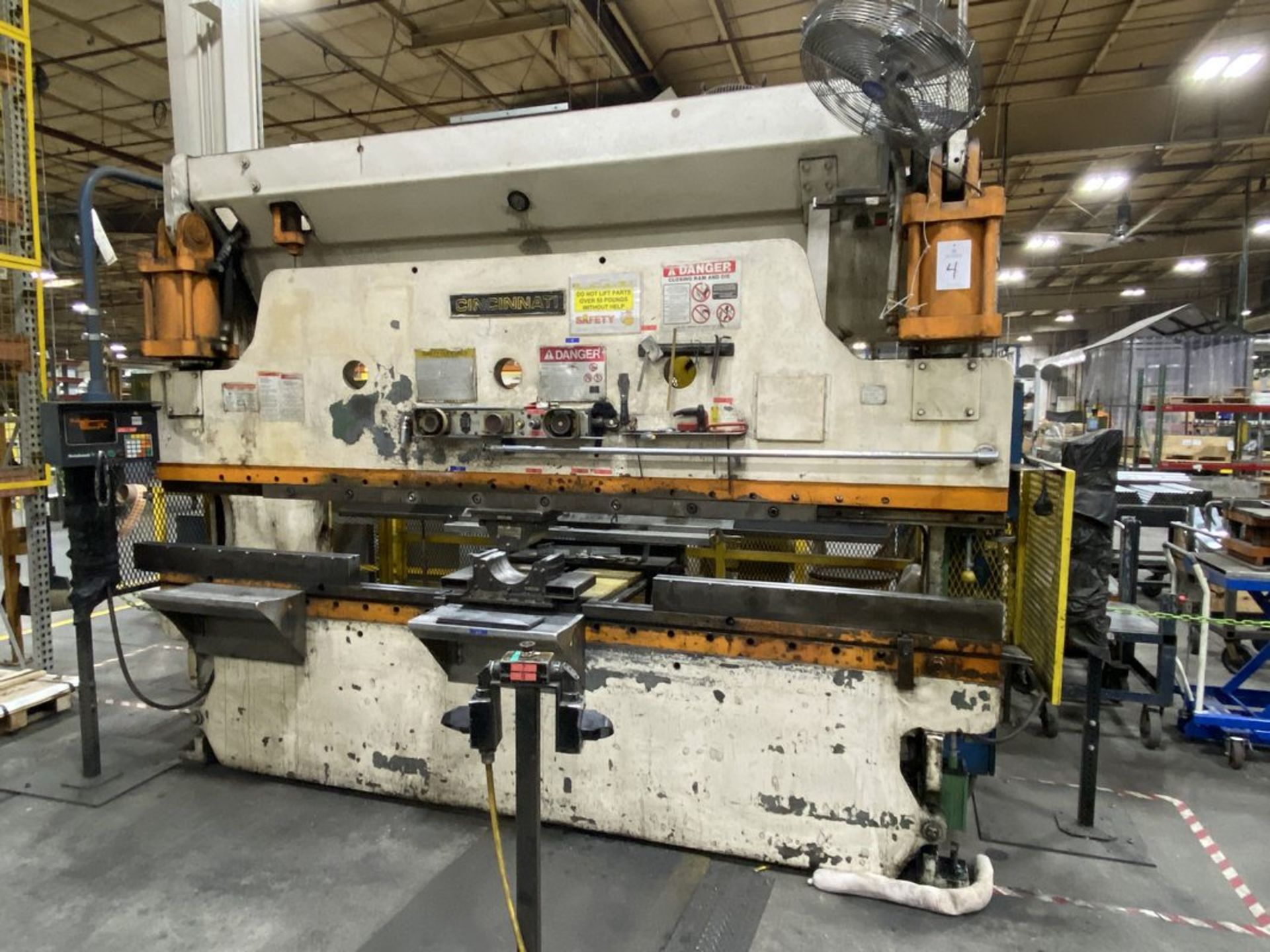 Cincinnati 135CBx10FT 135-Ton x 12' Hydraulic Press Brake, S/N 42478