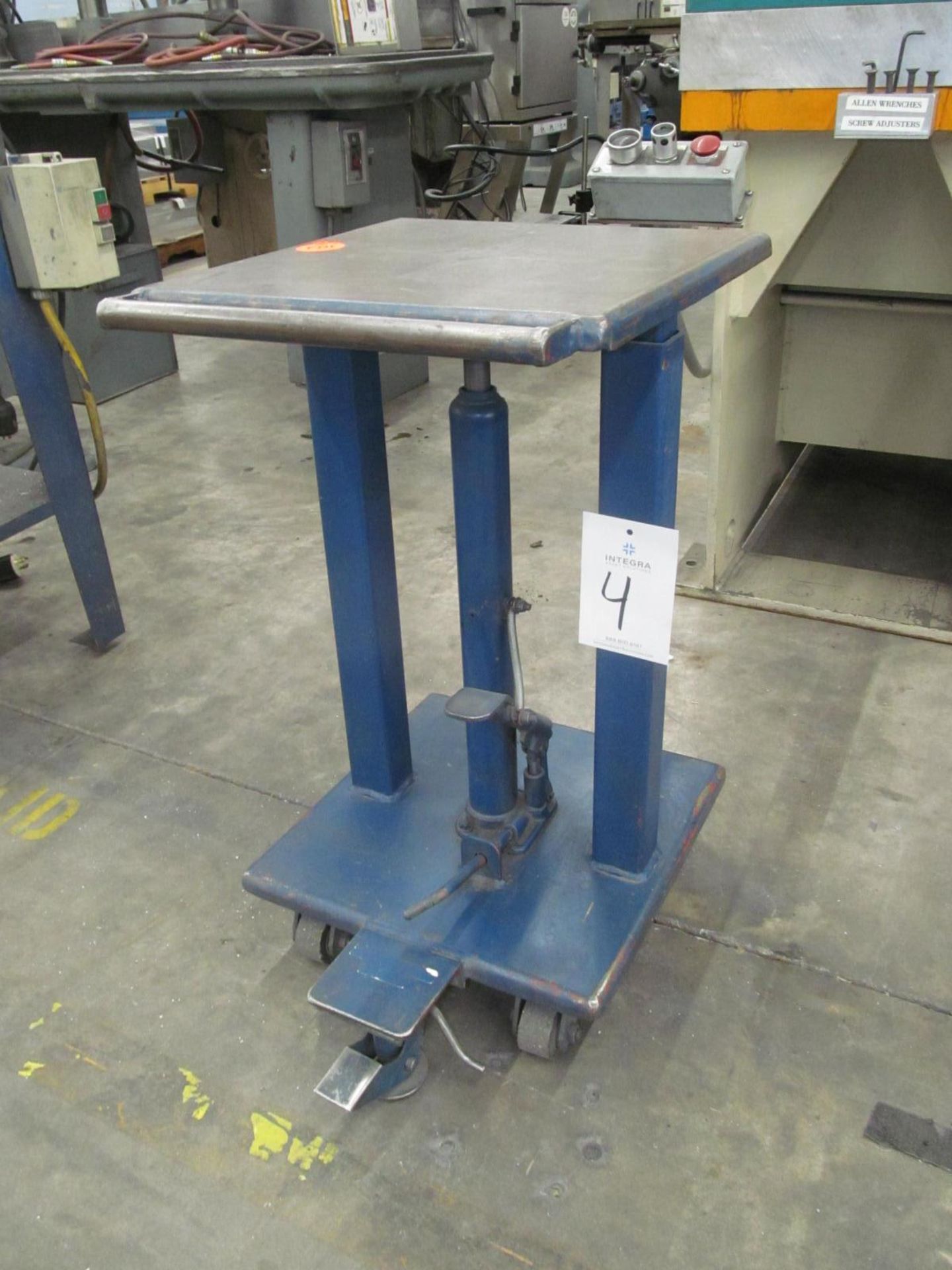 Manual Lift Table