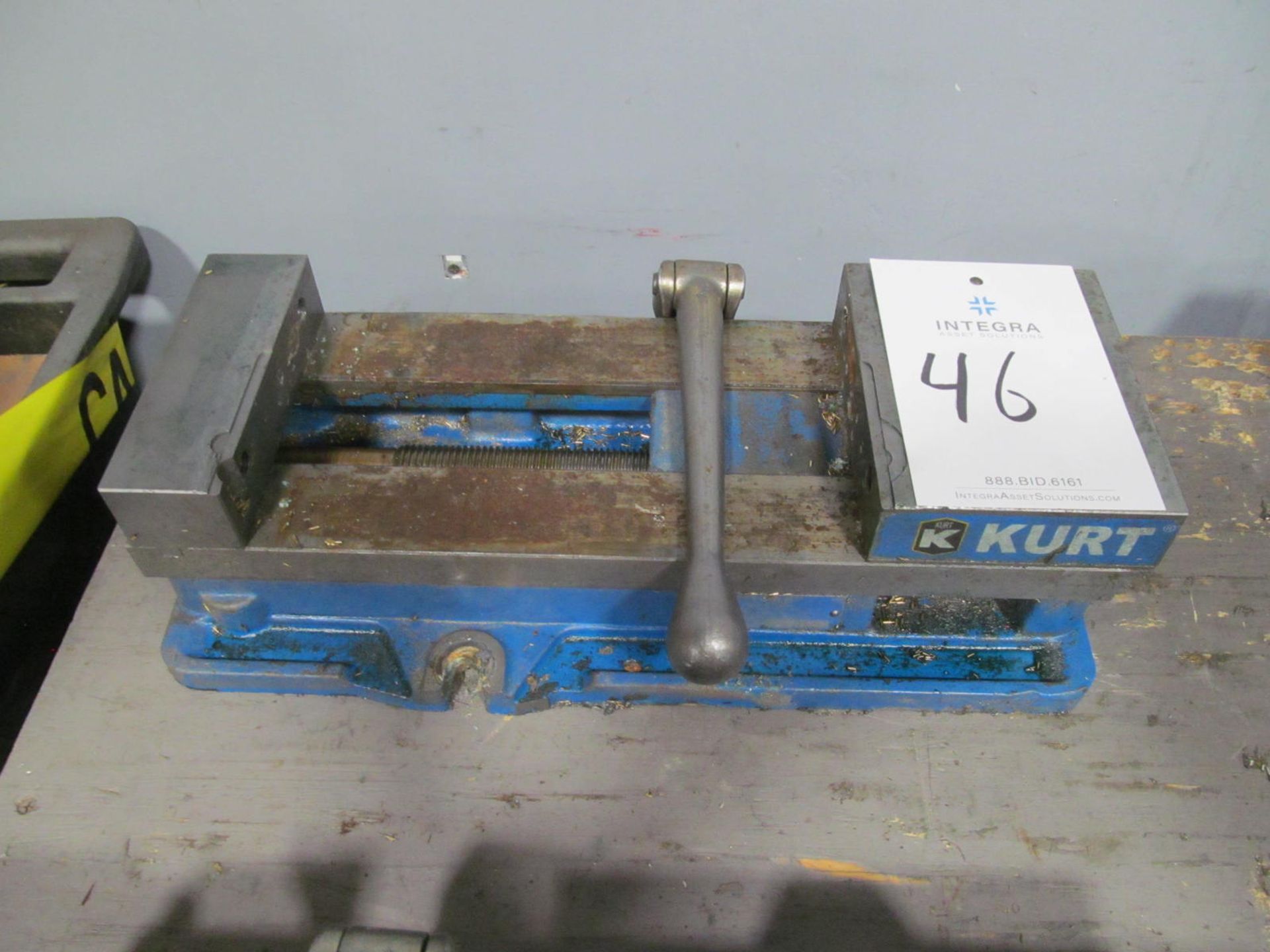 Kurt D-688 6" Machine Vise