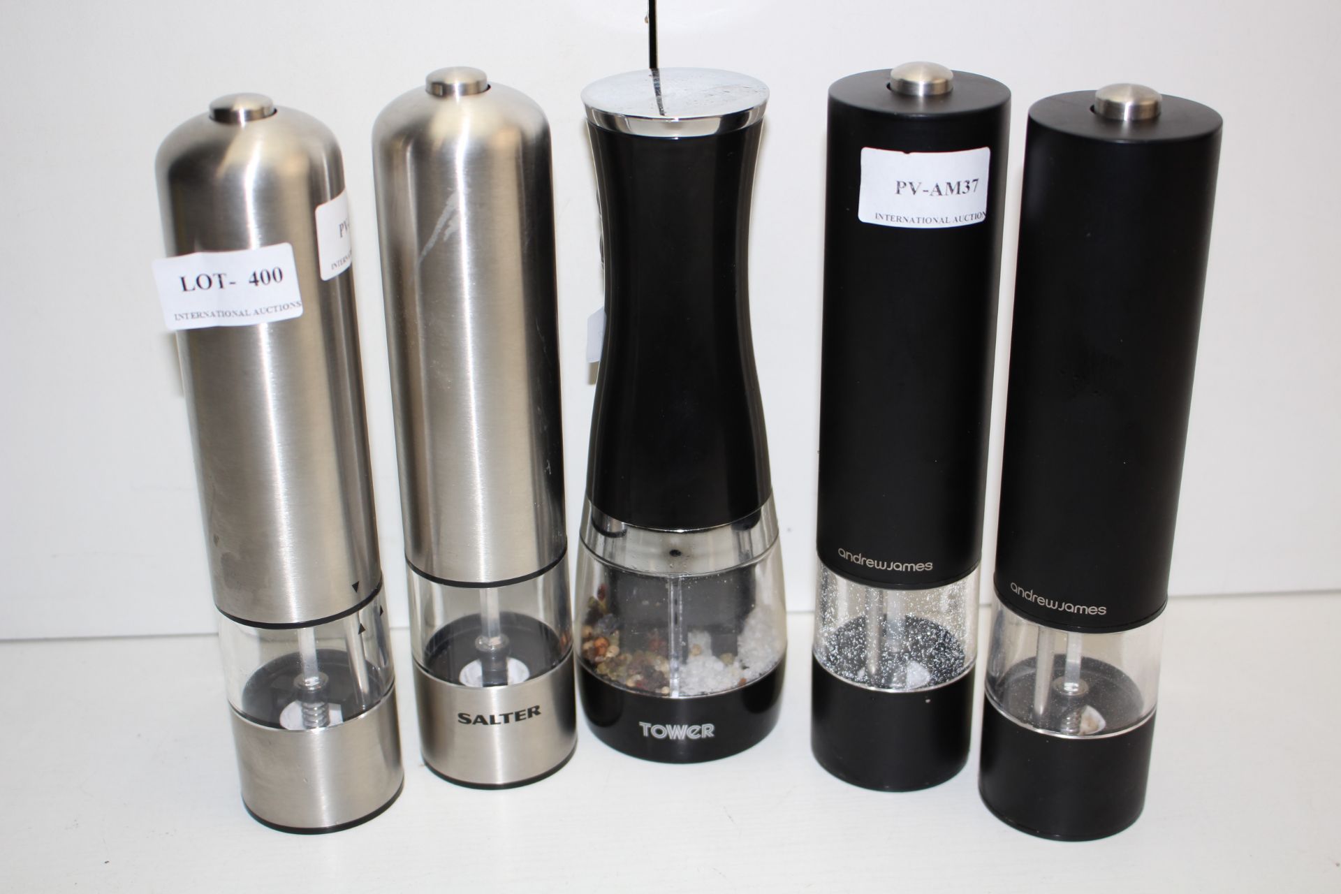 5X ASSORTED SALT & PEPPER GRINDERS BY SALTER, ANDREW JAMES & TOWERCondition ReportAppraisal