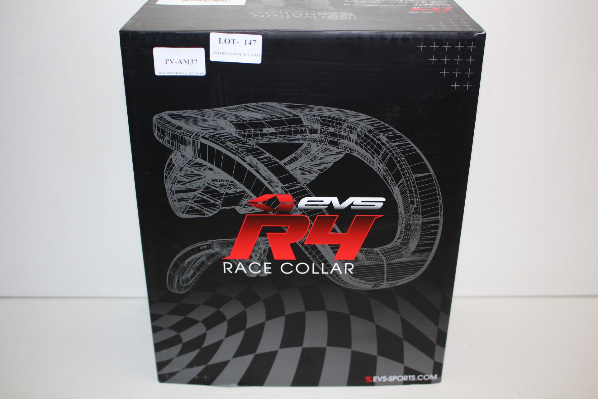 BOXED EVS R4 RACE COLLAR SIZE YOUTH BLACK RRP £134.99Condition ReportAppraisal Available on Request-