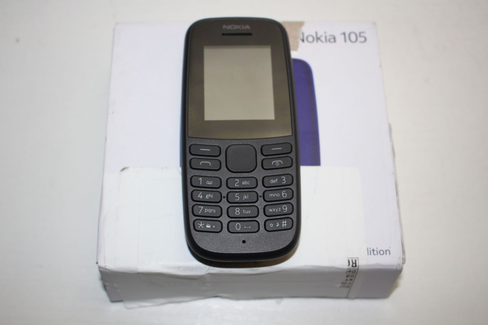 BOXED NOKIA 105 MOBILE PHONE