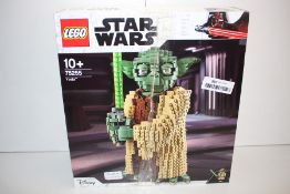 BOXED LEGO DISNEY STAR WARS YODA 75255 RRP £78.99 Appraisal Available on Request- All Items are