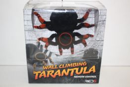 BOXED RED5 REMOTE CONTROL WALL CLIMBING TARANTULA