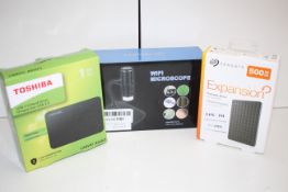 3X BOXED ASSORTED ITEMS TO INCLUDE TOSHIBA 500GB HARD DRIVE, SEAGATE EXPANSION 500GB HARD DRIVE &