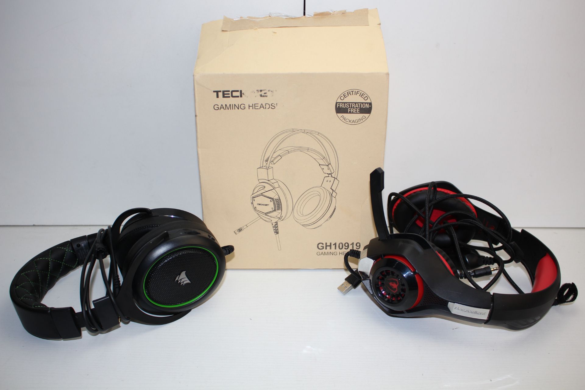 3X ASSORTED BOXED/UNBOXED GAMING HEADSETS TO INCLUDE TECKNET, CORSAIR & BEEEXCELLENT (IMAGE