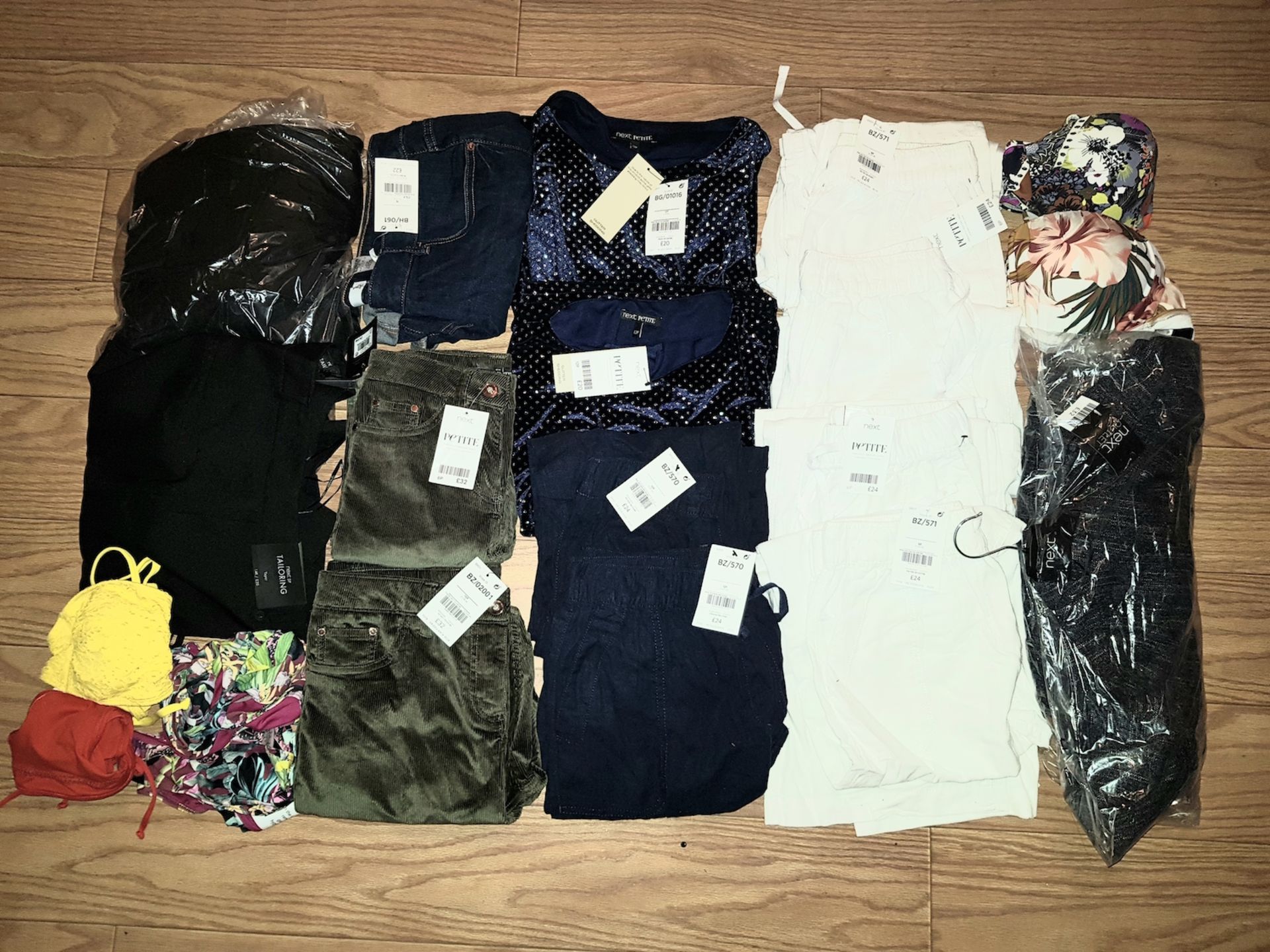 TOTAL RRP-£448.00 1 LOT TO CONTAIN 20 BRAND NEW NEXT ITEMS WITH TAGS SEE IMAGE (1008)Condition - Image 2 of 2