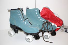 UNBOXED ROLLER SKATES WITH CARRY BAG Condition ReportAppraisal Available on Request- All Items are
