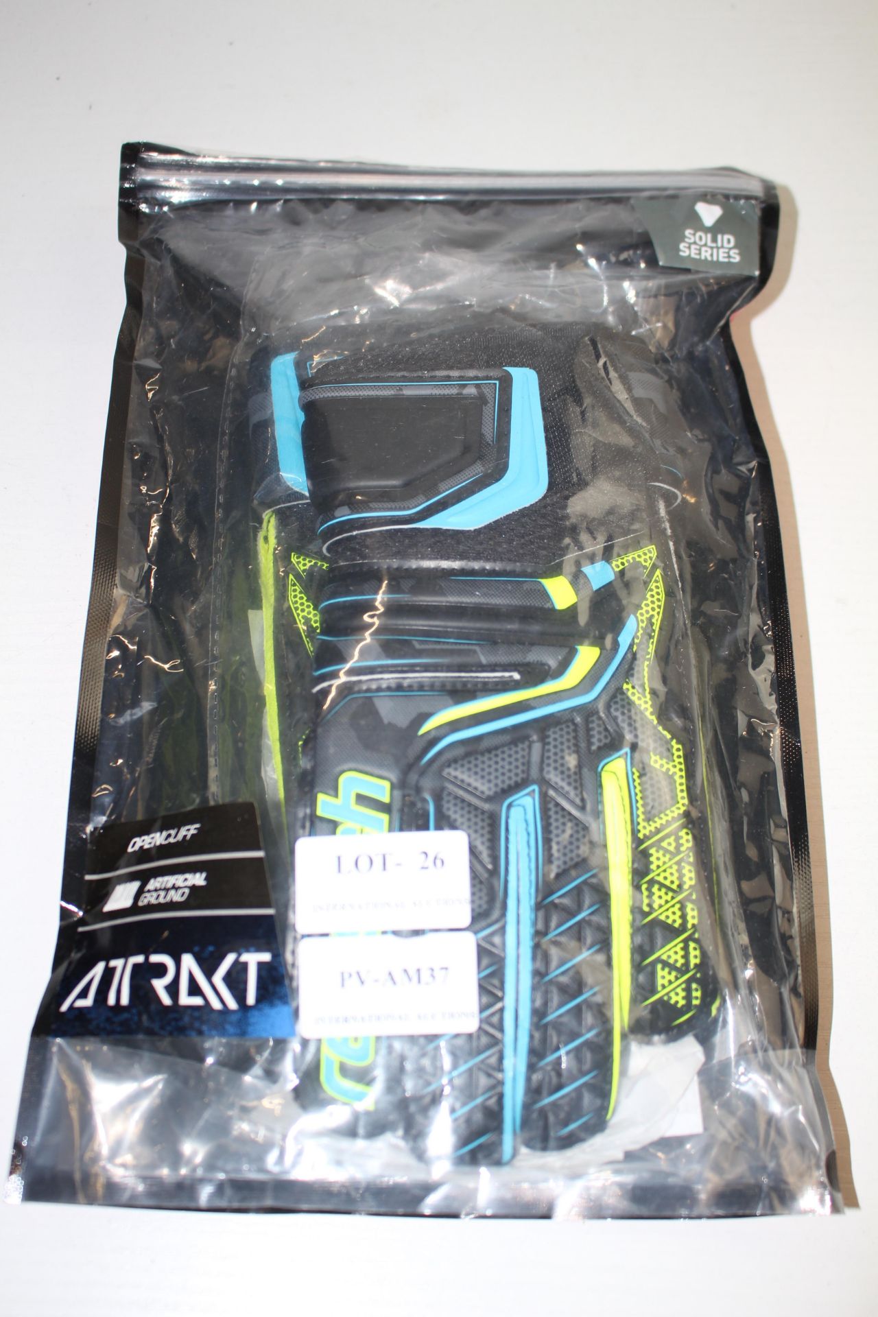 BAGGED REUSCH RG RESIST GRIP ARTIFICIAL GROUND GOALKEEPER GLOVES Condition ReportAppraisal Available