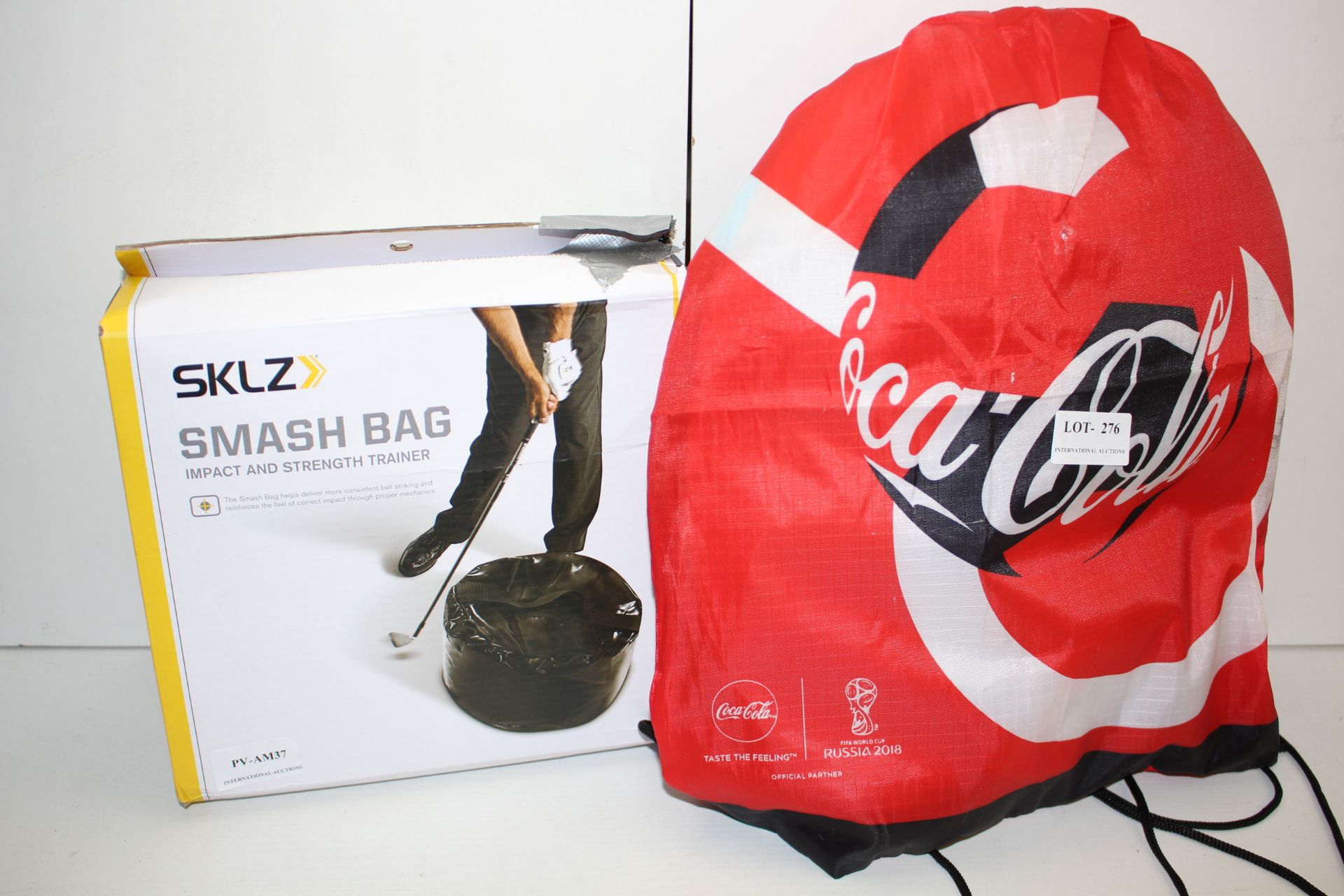 2X ASSORTED ITEMS TO INCLUDE SKLZ SMASH BAG & OTHER (IMAGE DEPICTS STOCK)Condition ReportAppraisal