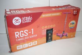 BOXED 3S 3 STYLE SCOOTERS RGS-1 3 WHEEL KICK SCOOTER RRP £34.99Condition ReportAppraisal Available