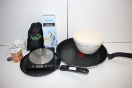 8X ASSORTED ITEMS TO INCLUDE MIXING BOWL, TEFAL FRY PAN, MUG, SALTER SCALES & OTHER Condition
