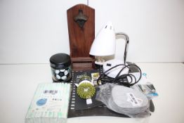 7X ASSORTED ITEMS TO INCLUDE JOSEPH JOSEPH, INNOTEK LAMP, THERMOS & OTHER (IMAGE DEPICTS STOCK)