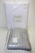 2X ASSORTED ITEMS TO INCLUDE TOWELL SET & BRENTFORDS SOFT TOUCH DOUBLE DUVET SETCondition