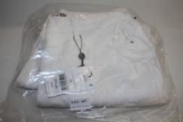 BAGGED NEXT PETITE WITH TAGS WHITE DENIM JEANS SIZE12P RRP £30.00Condition ReportAppraisal Available
