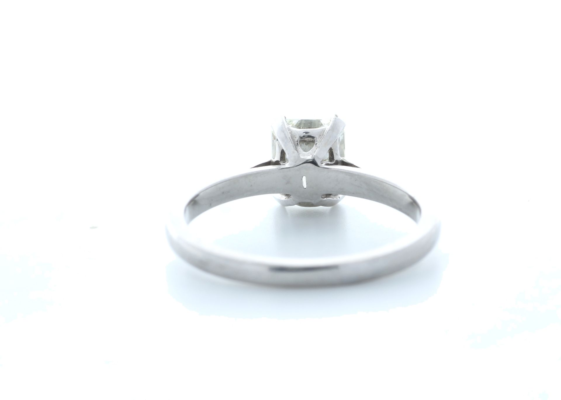 18ct White Gold Radiant Cut Diamond Ring 1.36 (1.19) Carats - Valued by IDI £19,500.00 - 18ct - Image 3 of 5