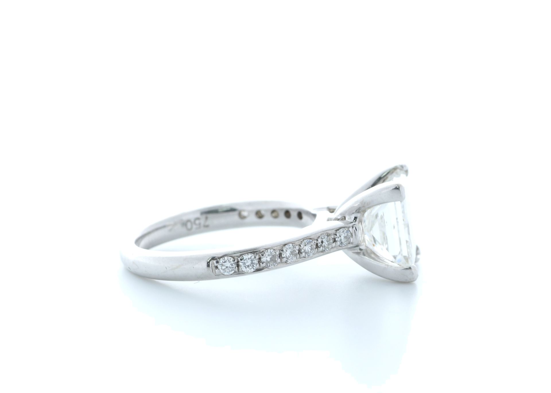 18ct White Gold Princess Cut Diamond Ring 3.01 Carats - Valued by IDI £145,950.00 - 18ct White - Image 4 of 5