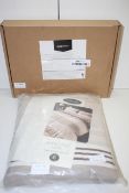 2X ASSORTED BOXED/UNBOXED ITEMS TO INCLUDE SLEEPDOWN DUVET SET & AMAZON BASICS ROOM DARKENING