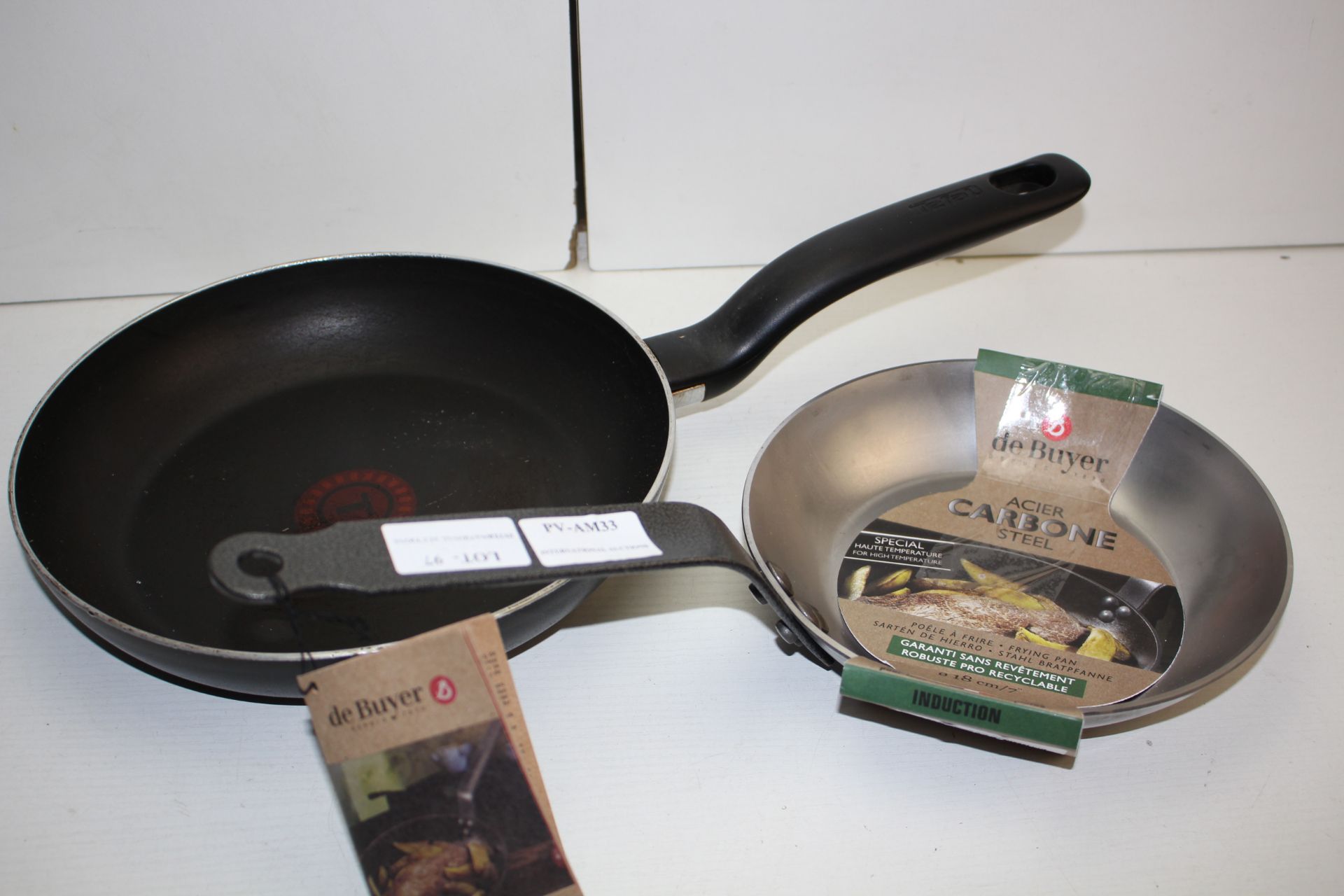 2X ASSORTED UNBOXED FRY PANS BY TEFAL & DE BUYER ACIER CARBONE STEEL (IMAGE DEPICTS STOCK)