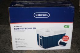 BOXED MOBICOOL THERMOELECTRIC COOL BOX MQ40W AC/DC 39L RRP £139.50Condition ReportAppraisal