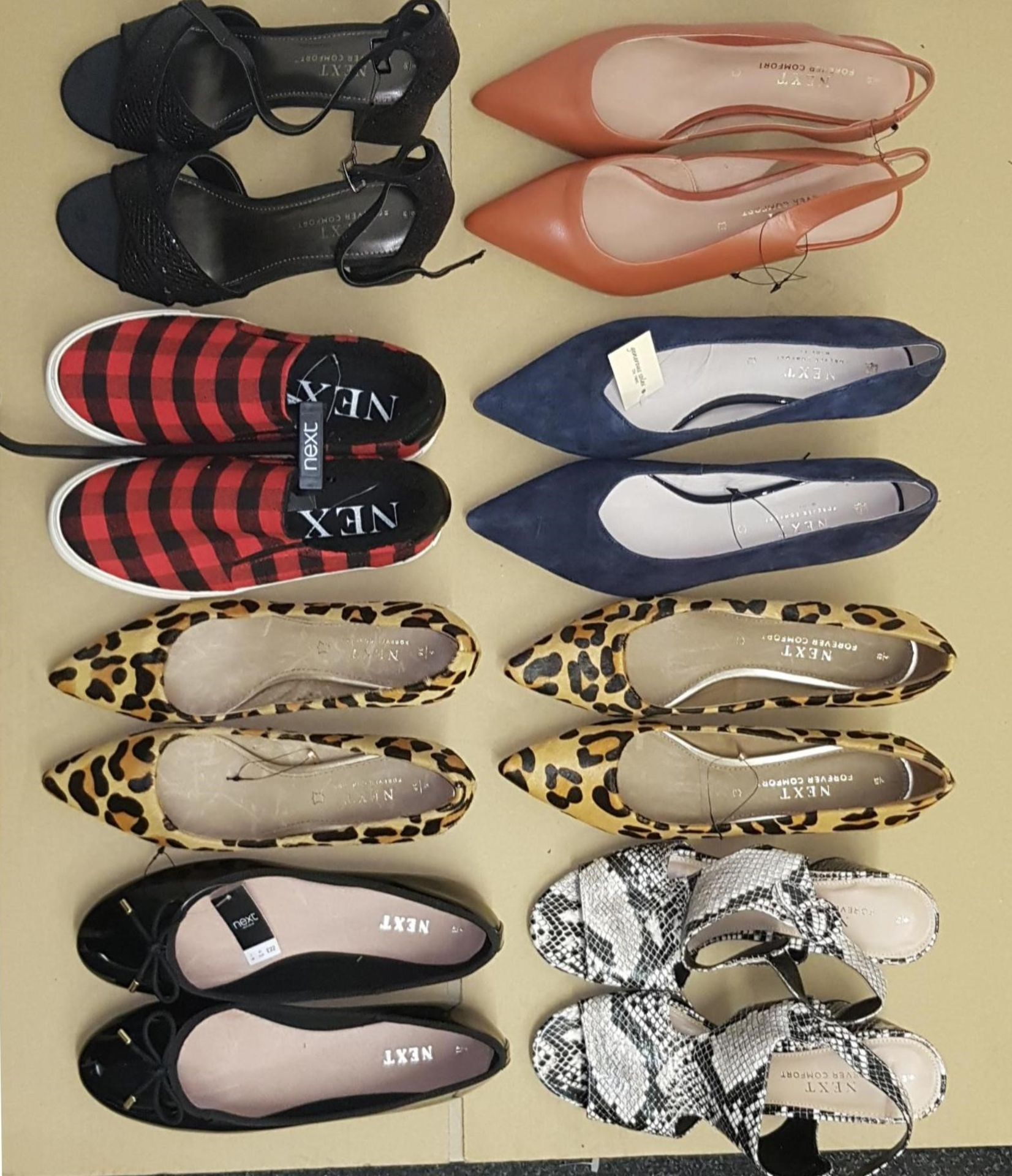 ONE LOT TO CONTAIN 8 ITEMS - SHOES COMBINED RRP £290 (1068)Condition ReportALL ITEMS ARE BRAND NEW - Image 2 of 2
