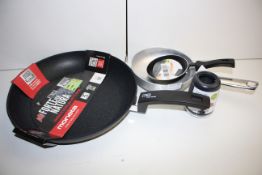 4X ASSORTED ITEMS TO INCLUDE MONETA 32CM FRYING PAN & OTHER (IMAGE DEPICTS STOCK)Condition