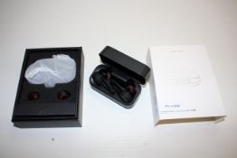 2X ASSORTED BOXED/UNBOXED EARBUDS & EARPHONES BY GRDE & CEPPEKYCondition ReportAppraisal Available