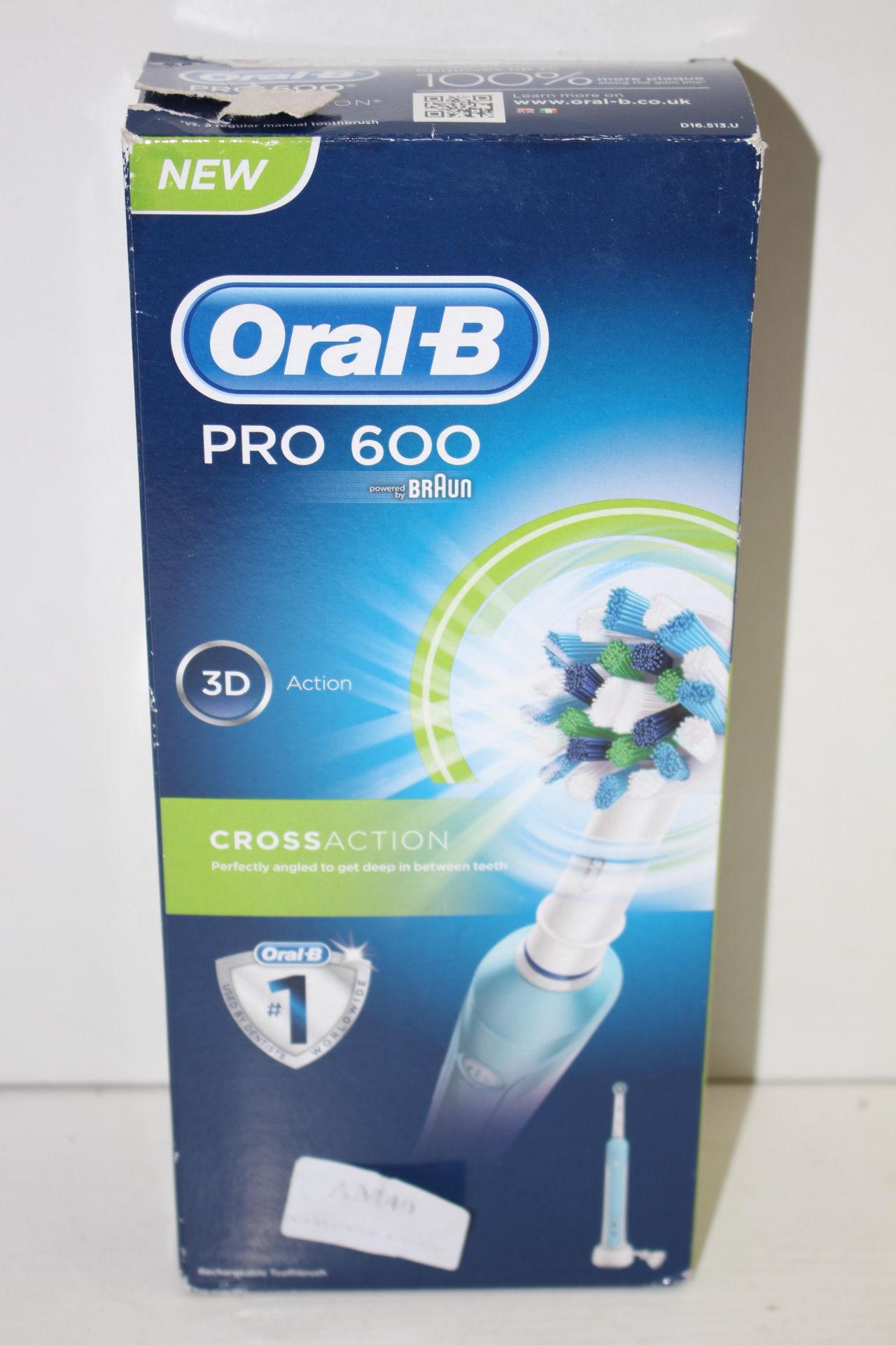 BOXED ORAL B PRO 600 POWERED BY BRAUN TOOTHBRUSH RRP £30.00Condition ReportAppraisal Available on