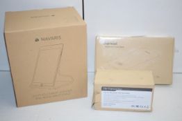 3X ASSORTED BOXED ITEMS TO INCLUDE NAVARIS REAL WOOD TABLET STAND, CHARMAST 10400MAH POWER BANK (