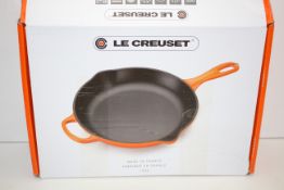 BOXED LE CREUSET SIGNATURE ROUND SKILLIT 23CM RRP £120.00Condition ReportAppraisal Available on