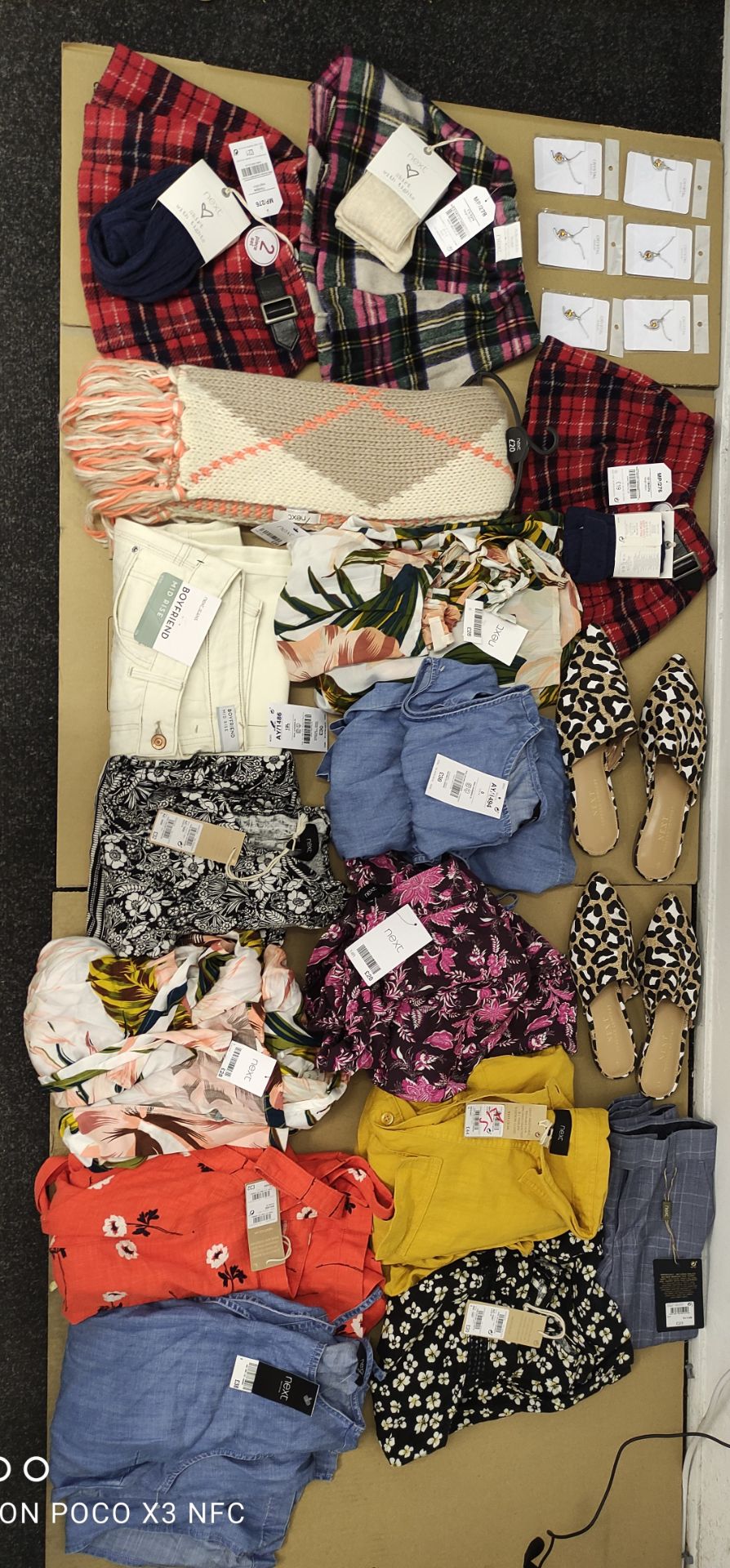 ONE LOT TO CONTAIN 23 ITEMS - RRP £488 (2018) - Image 2 of 2