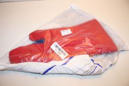 BAGGED TUCKER BURNGUARD GLOVE RRP £60.00Condition ReportAppraisal Available on Request- All Items