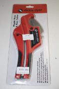 BOXED DICKIE DYER PLASTIC HOSE & PIPE CUTTER 42MMCondition ReportAppraisal Available on Request- All