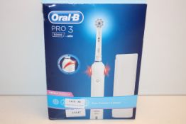 BOXED ORAL B POWERED BY BRAUN PRO 3 TOOTHBRUSH 3000 RRP £44.98Condition ReportAppraisal Available on